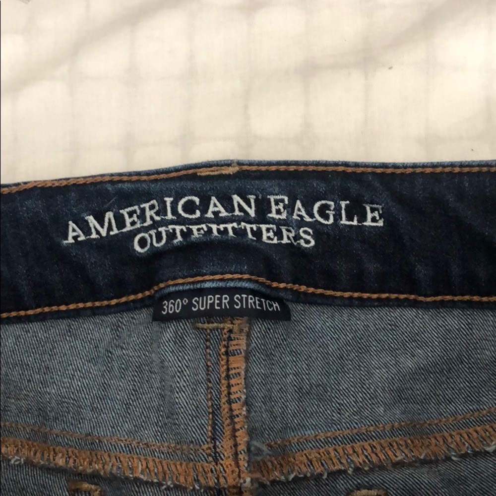 AMERICAN EAGLE SHORTS - Picture 2 of 3